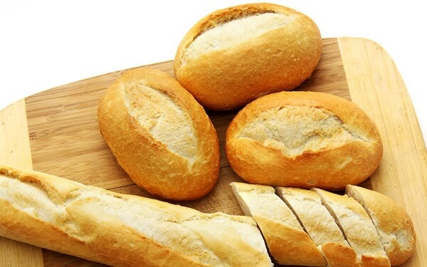 1 ổ bánh mì bao nhiêu calo? Lợi ích khi ăn bánh mì
