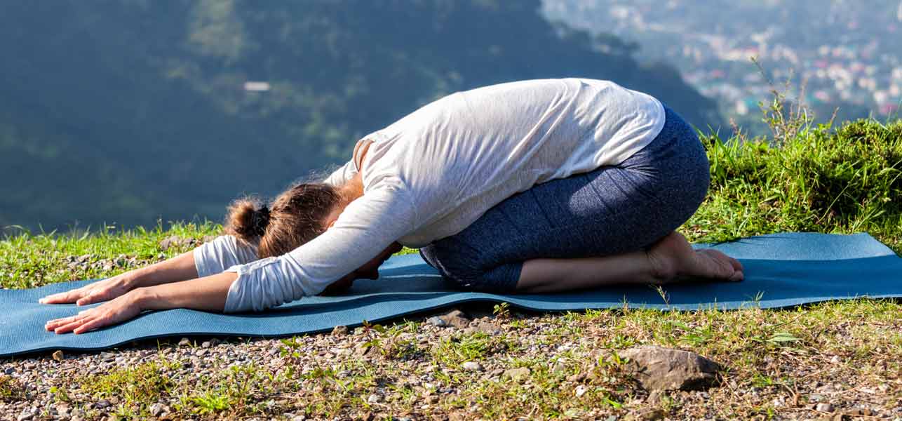 5 bài tập yoga trị mất ngủ, tốt cho sức khỏe