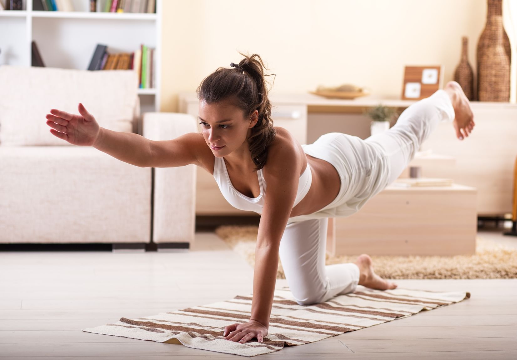 6 bài tập yoga mông to, săn chắc các nàng không thể bỏ qua 